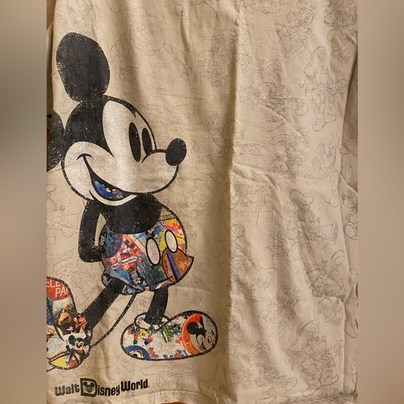 Retro Mickey Mouse Walt Disney World T-Shirt! - Picture 3 of 7